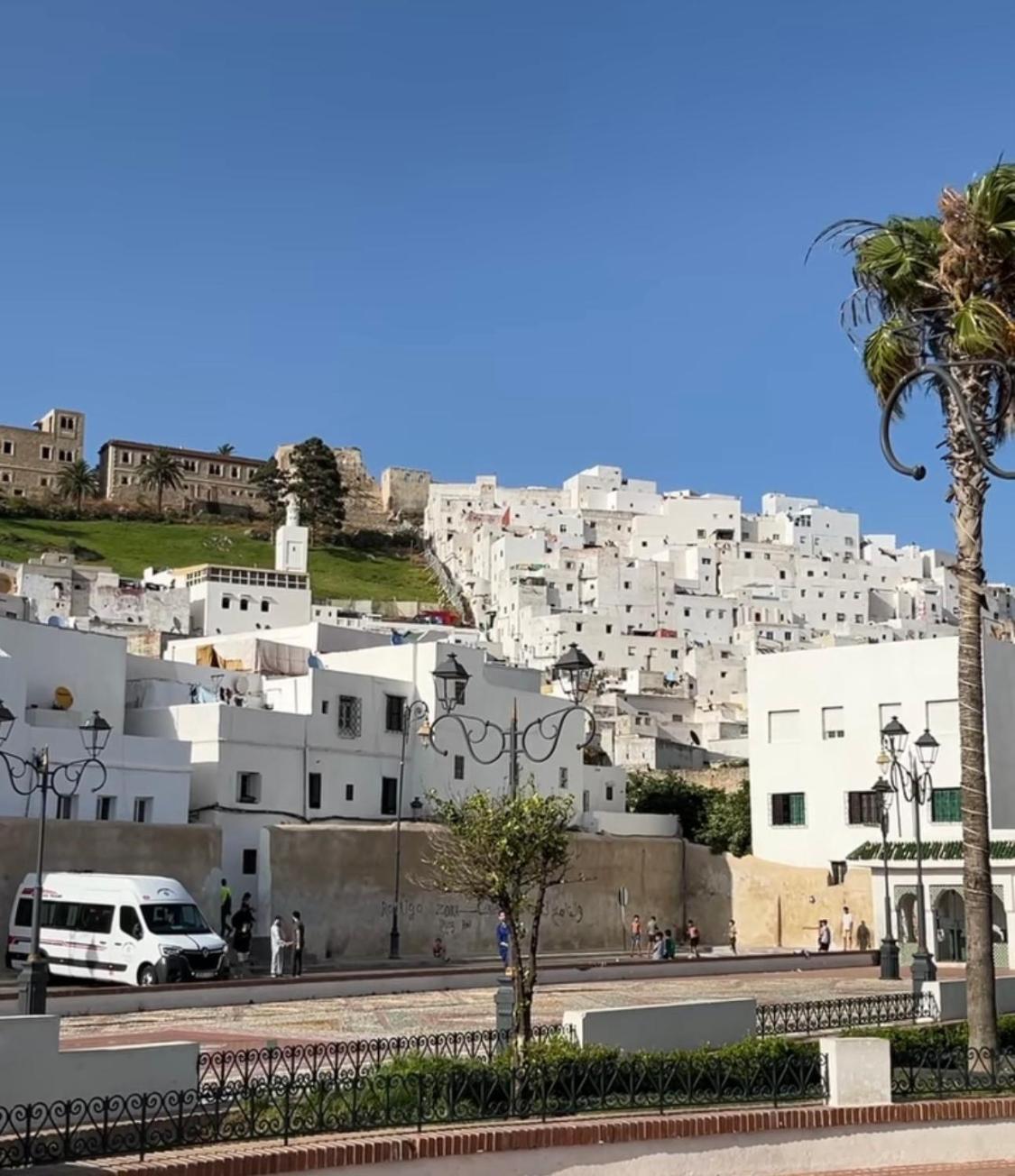 Joli Appart Avec Terrasse Au Centre Ville Tétouan 外观 照片
